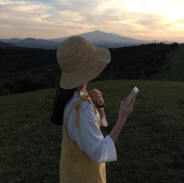 时尚气质女头/女孩子的气质要有也要有素质，微信头像，时尚气质女头/女孩子的气质要有也要有素质（有气质的女生头像）