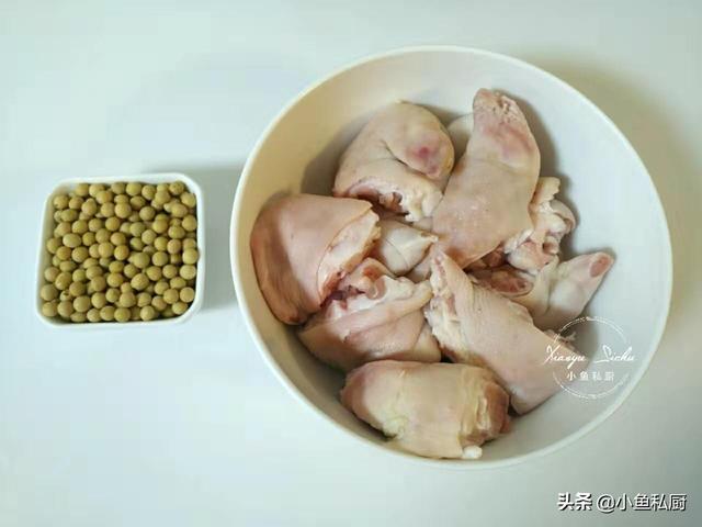 电饭煲焖猪脚做法，电饭煲焖猪脚怎么做（一口电饭锅就能搞定）