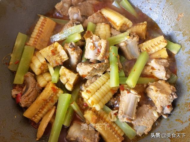 松子玉米的做法，玉米馒头怎么做才能松软好吃视频（玉米这样做也太好吃了吧）