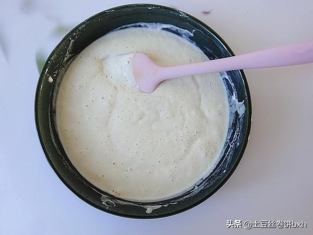 香蕉饼怎么做好吃又简单的做法，香蕉饼的做法（搅一搅就成的小饼）