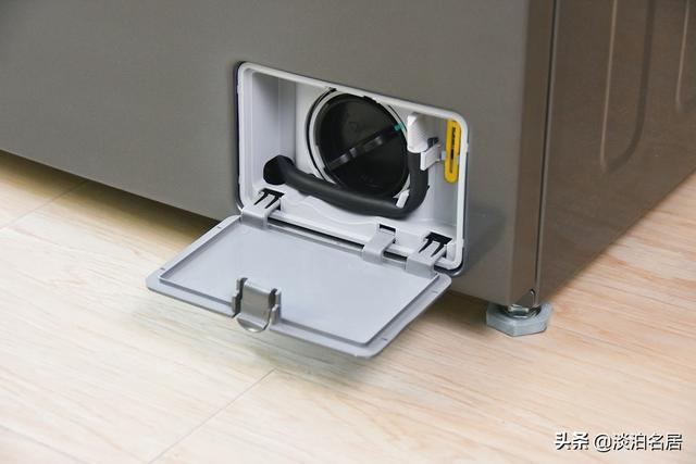 滚筒洗衣机怎么清理里面的脏东西，三洋滚筒洗衣机怎么清理里面的脏东西（按照这4个步骤）