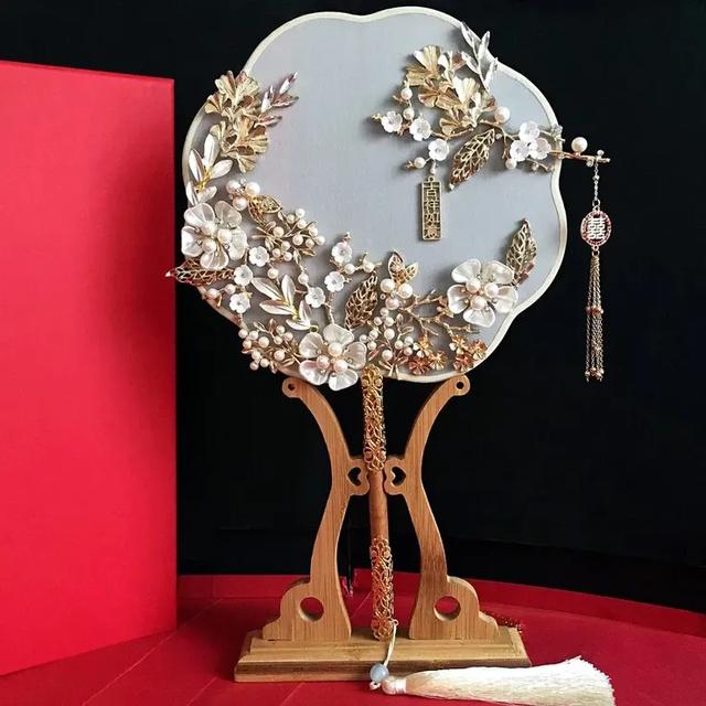 新婚礼盒装什么，现在婚礼礼盒都装的什么（适合送给朋友的结婚礼物大汇总）