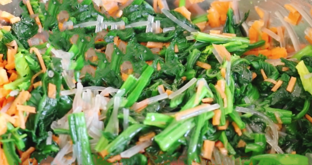 圖片[3]-【菠菜雞蛋餅】做法步驟圖 我家一周吃5次 上桌3斤不夠吃-起舞食譜網