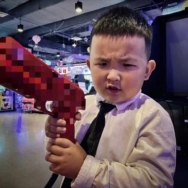 男头。忘掉种过的花，微信头像，男头。忘掉种过的花，重新开始。（“其实我不太懂喜欢）