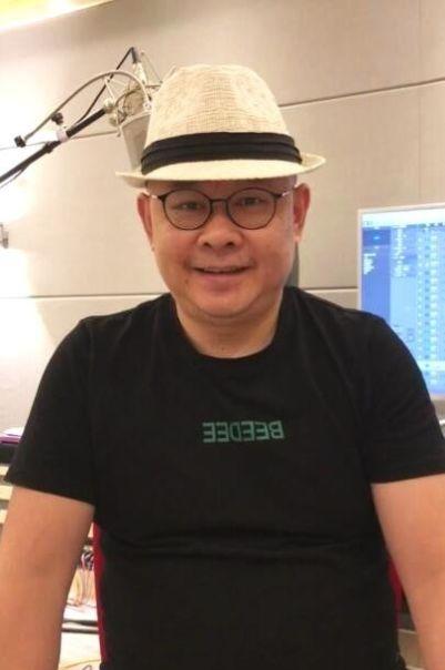 刀郎退出歌坛的原因，刀郎为啥退出歌坛（49岁刀郎复出捞金）