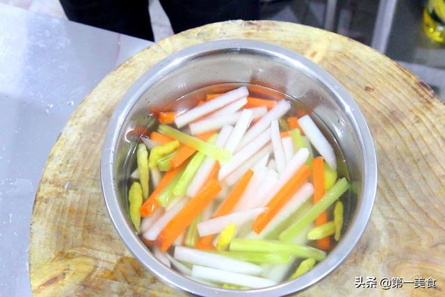 泡菜制作的步骤，泡菜制作的步骤生物（开胃泡菜这样做、隔天就能吃）