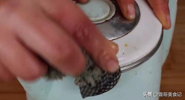除电水壶的水垢，电水壶除水垢的七大常用方法（电热水壶水垢再多也别怕）