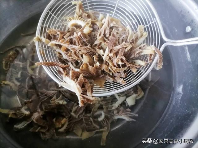 凉拌牛百叶的做法，凉拌牛百叶焯水多长时间（原来饭店里的凉拌牛百叶是这样做的）