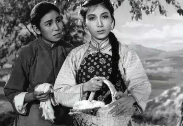 巩汉林回忆赵丽蓉离世，1999年赵丽蓉被肺癌折磨的痛不欲生