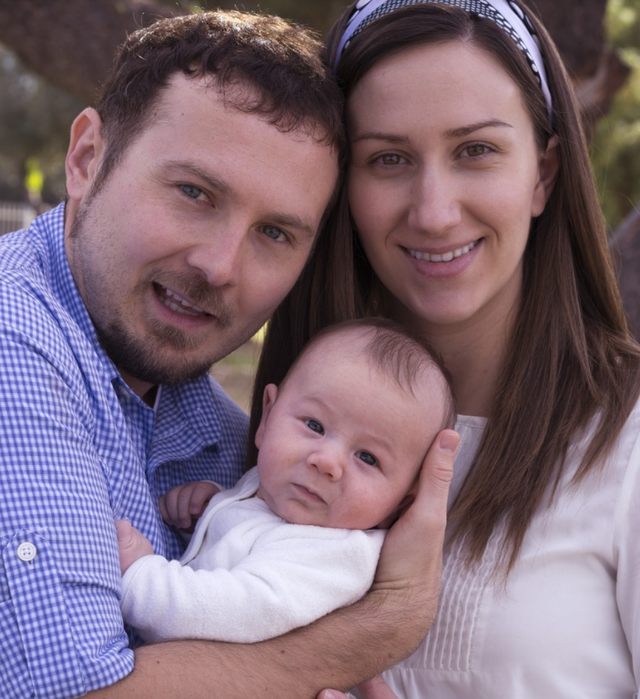 王宝强女儿叫什么，王宝强的女儿多大了（王宝强10岁女儿初长成）