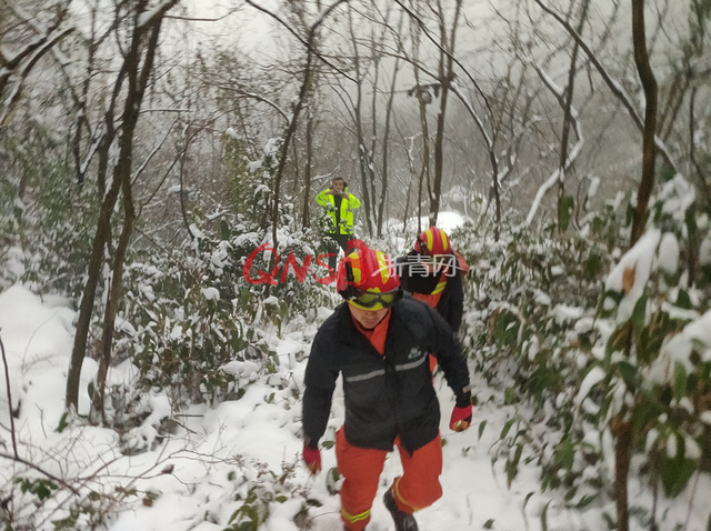 驴友失联七天后续，发现疑似女性失联者遗体