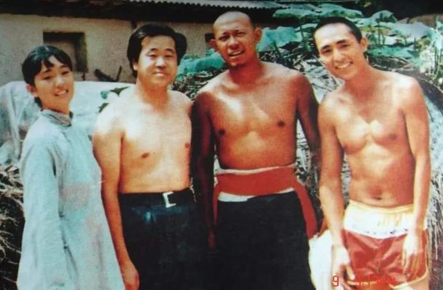 巩俐为何与二任丈夫离婚，巩俐被张艺谋