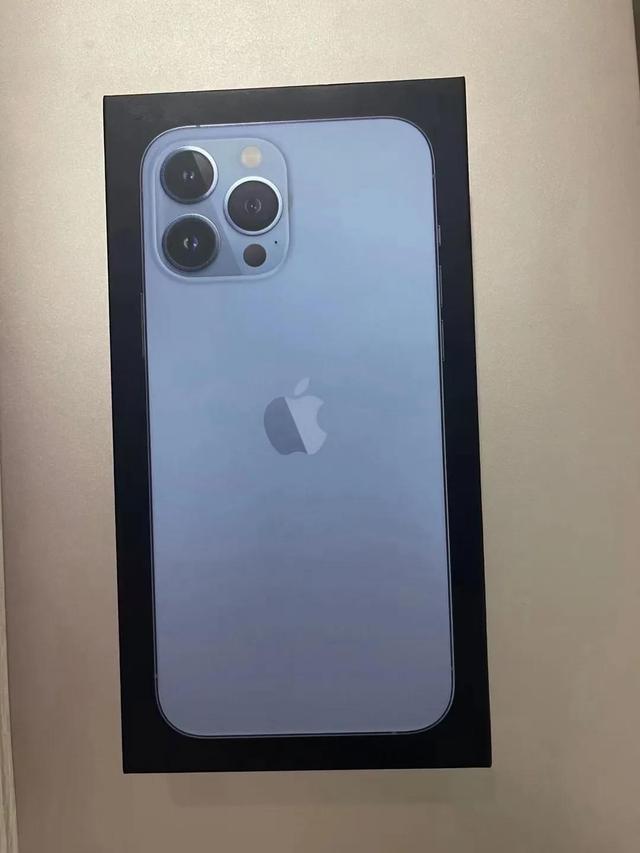 如何组装一台苹果手机手机，如何组装一台苹果手机手机壳（如何在家自己组装一台苹果13手机）