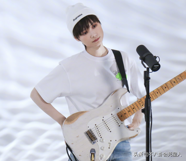 各届超级女声冠军是谁，2018年超级女声冠军是谁（其他都成了娱乐圈弃子）