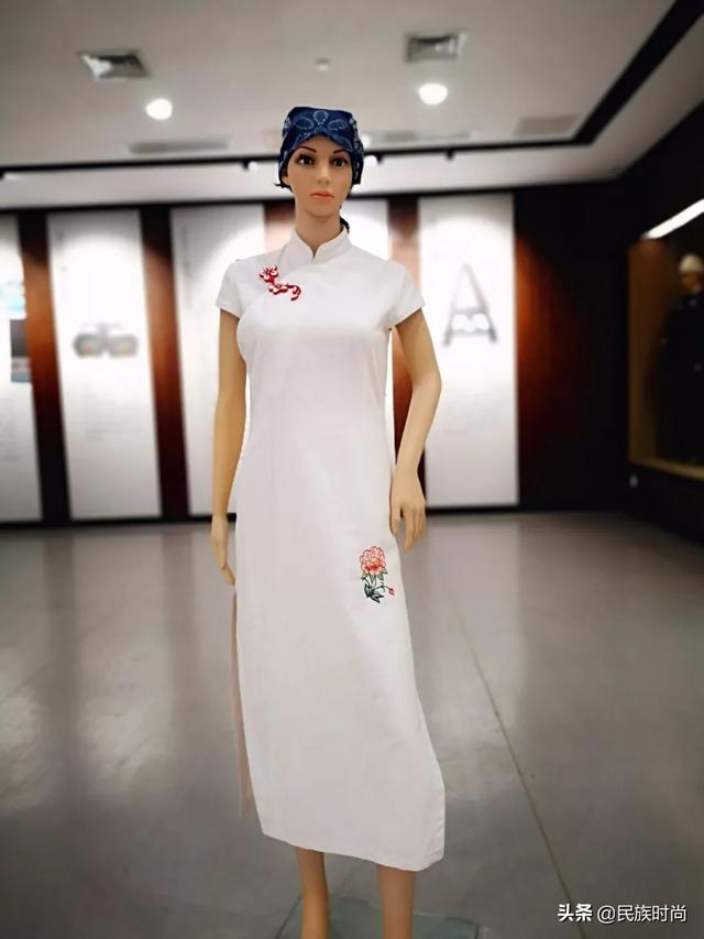 别具特色的布依服饰，别具特色的布依服饰作品（非遗复古风也能穿出时尚）