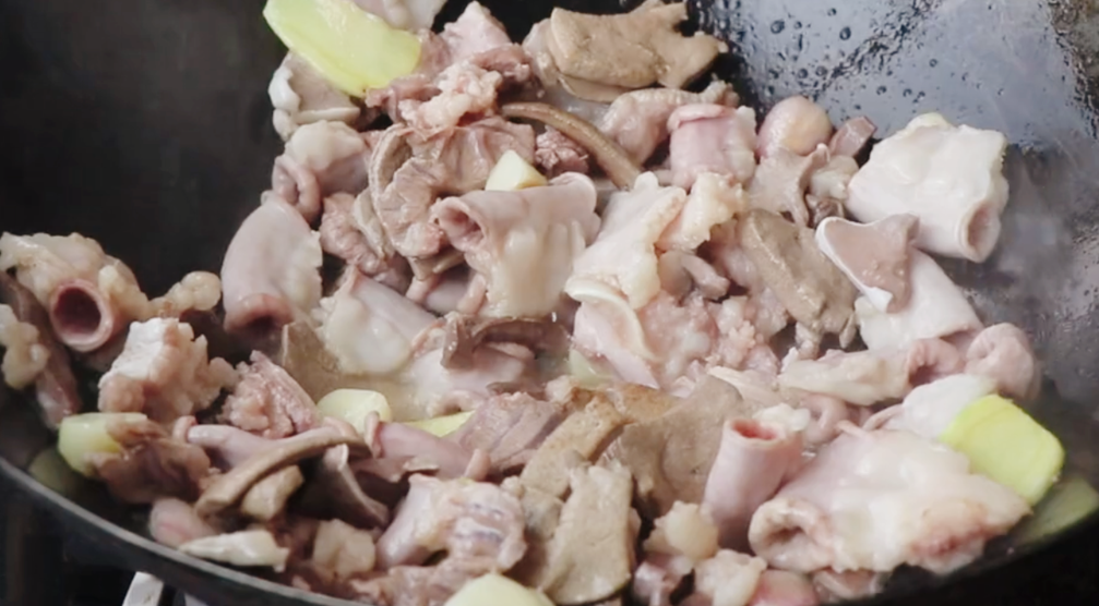 图片[4]-【火爆猪杂】做法步骤图 下酒又下饭 太解馋了-起舞食谱网