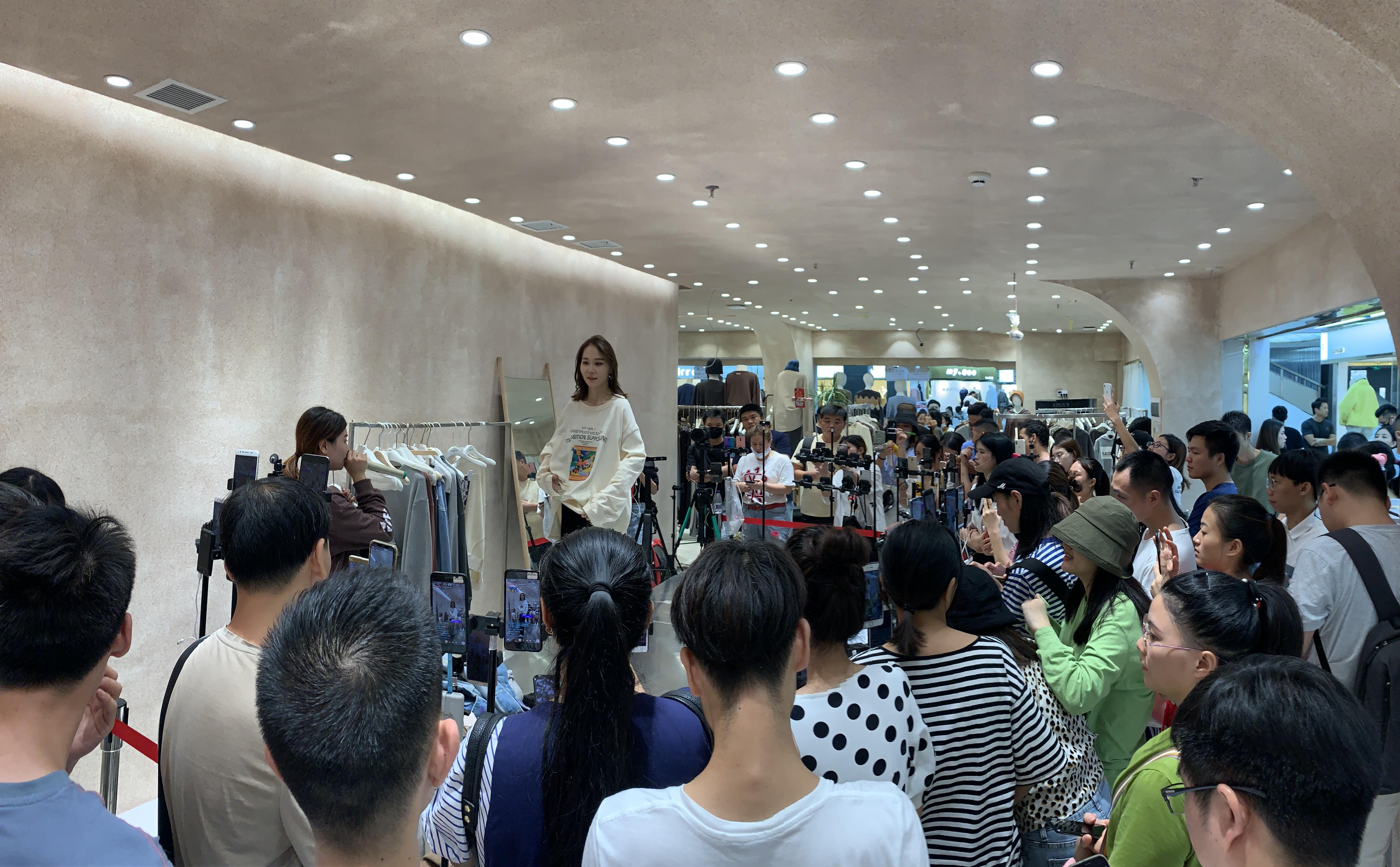 沙河服装批发市场(工厂尾货库存处理)