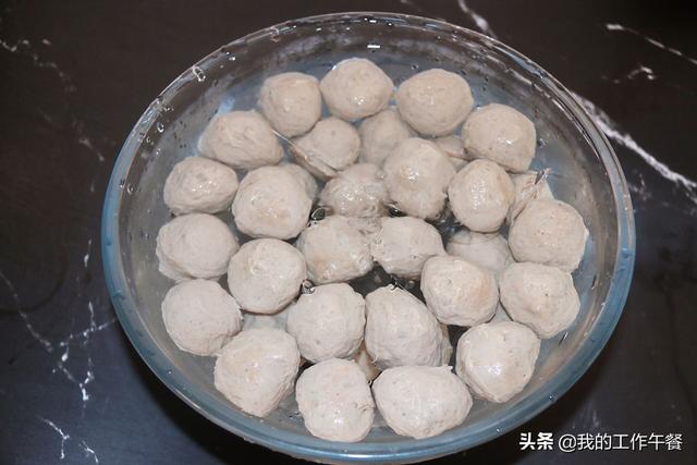 牛肉丸的制作方法，如何做出来的牛肉丸好吃（家庭版制作Q弹的牛肉丸）