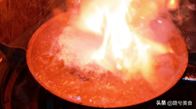 女生的腰子能卖多少钱，男朋友的腰子值多少钱（老婆把猪腰子扔进滚烫的热油里）