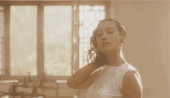 红河谷宁静露两点，宁静红河谷漏了嘛（宁静，好野一女的）