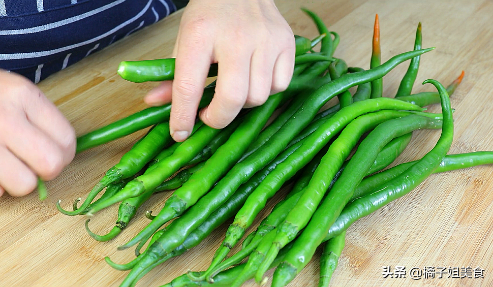 圖片[1]-北方人最愛的炒辣椒 香辣可口，8分鐘搞定！-起舞食譜網