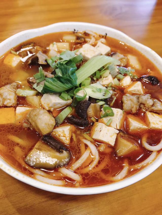 和乐面是软面还是硬面，我一定请你吃饸饹面