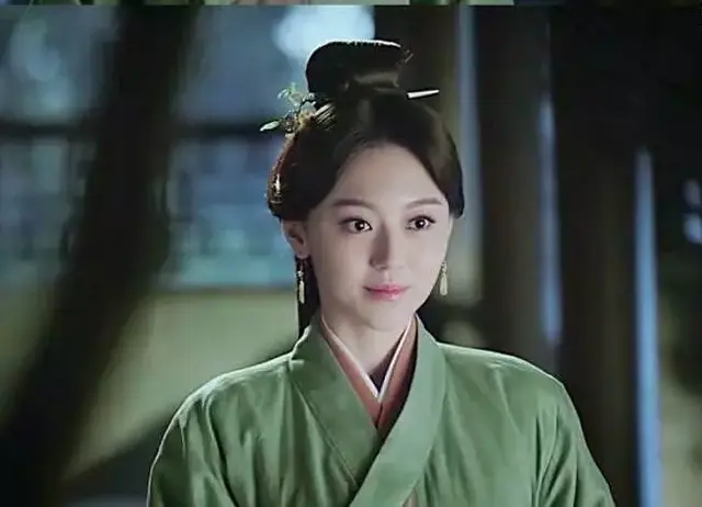 枕上书东华有几个情敌，枕上书东华内心独白13（《枕上书》比《十里桃花》差在哪里）