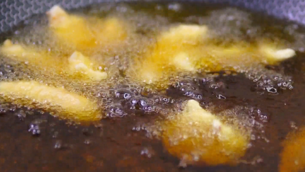 圖片[5]-【小酥肉】做法步驟圖 掛糊和油溫是關鍵 下酒煲湯更美味-起舞食譜網