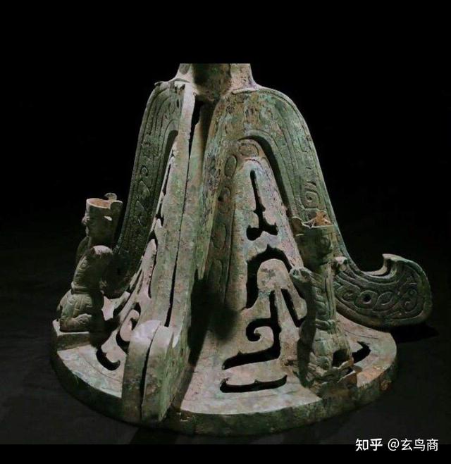 蚕丛及鱼凫指什么，蚕丛及鱼凫指的什么（蚕丛、柏濩、鱼凫）