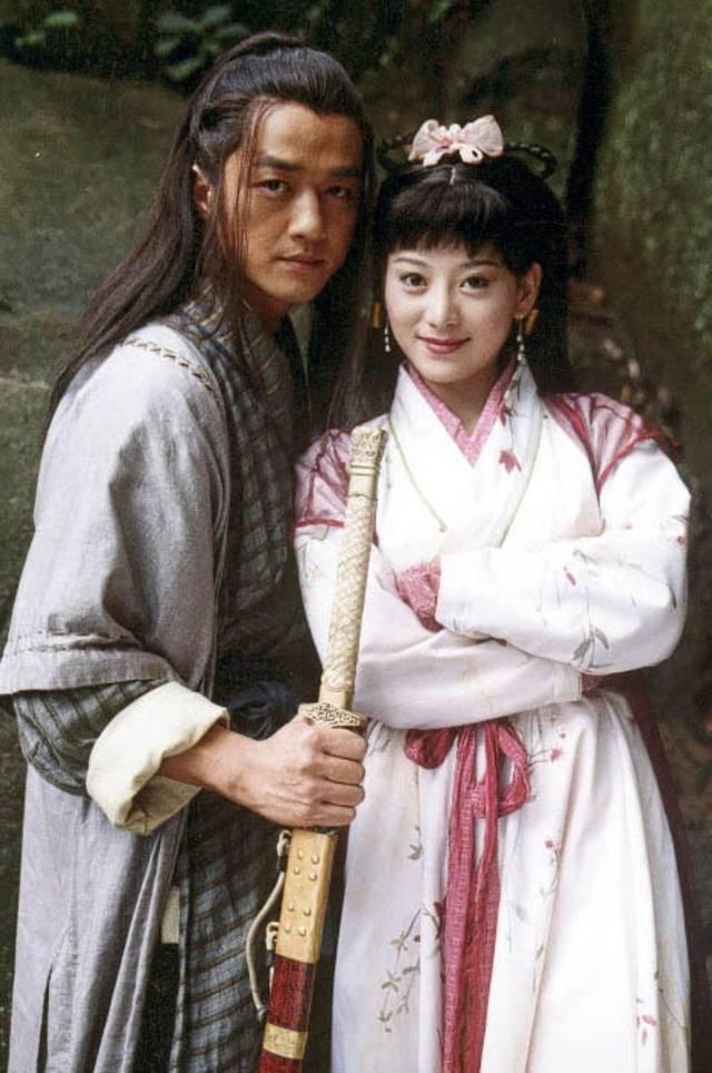 演员王海燕第一任丈夫是谁，演员王海燕第一任丈夫是谁啊（二婚嫁张嘉译育有一女）