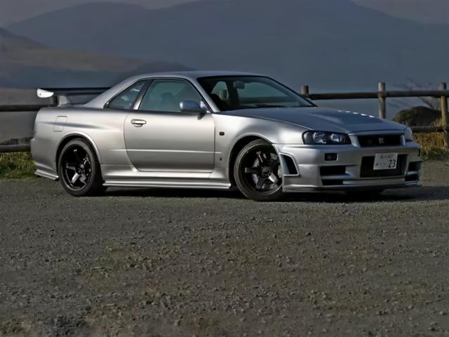 日产skyline，日产skyline在国内叫什么（日产Skyline GT-R）