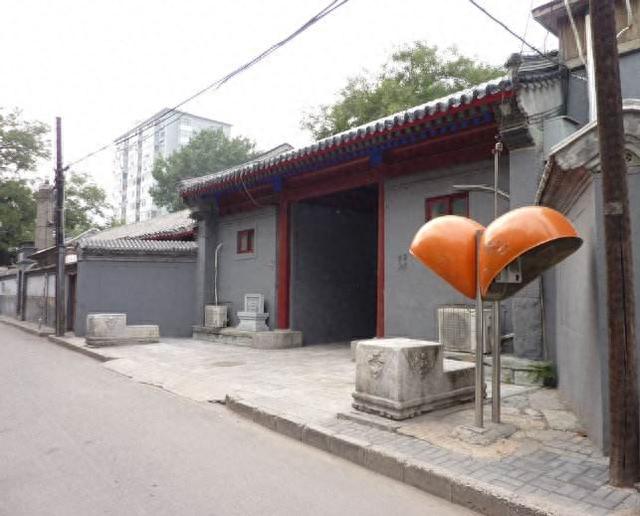 承恩公志钧宅
