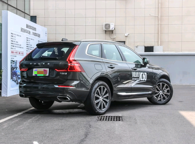 沃尔沃最便宜的车，沃尔沃最低价格一览表（配宝华韦健音响+4驱）