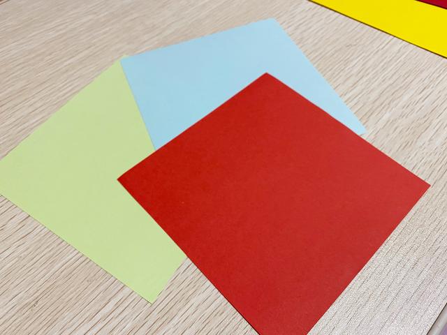 直升飞机怎么做，废物利用做飞机简单（让宝宝动手能力和好奇心兼得）