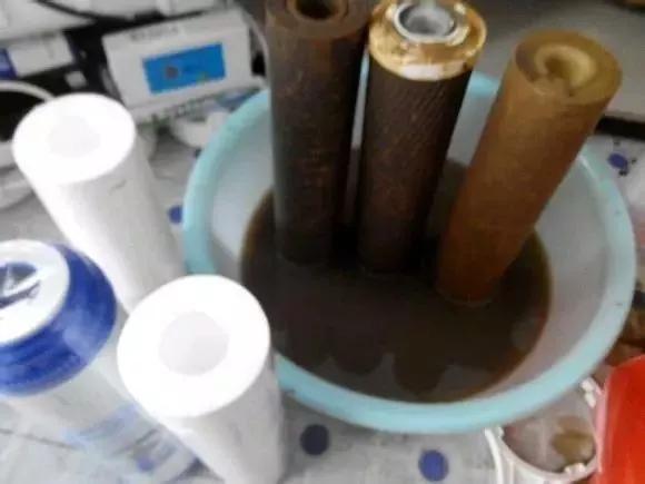 净水器过滤芯多久换一次 净水器过滤芯多长时间换一次，净水器过滤芯多久换一次（不用担心自己喝脏水）