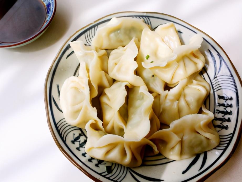 羊肉餡配什麼菜做餃子最好吃,羊肉餡餃子配什麼菜好(羊肉和韭菜是絕配