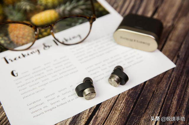 蓝牙耳机连接电脑听歌怎么用，如何用蓝牙耳机听电脑音乐（win10电脑连接蓝牙耳机的方法在此）