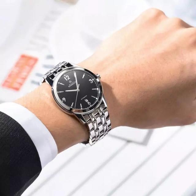 瑰丽属于浪琴什么档次，浪琴时尚与瑰丽区别（有人说浪琴的实力配不上他的名气）