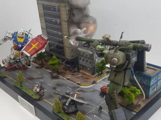 扎古和高达区别，高达扎古是什么梗（佳作：白色恶魔vs扎古）