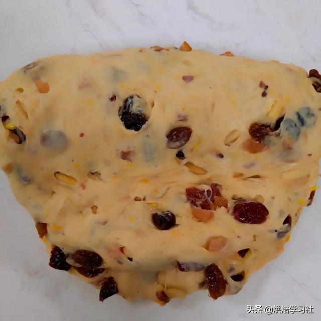 史多伦面包的由来，史多伦面包英文（最能代表圣诞节的——史多伦面包）