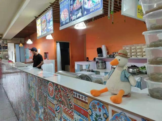 哈工大一校区图书馆几点开门，哈工大二校区图书馆开放时间（哈尔滨工业大学威海校区）