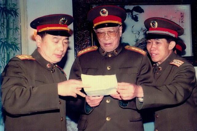 张震怎么死的，邓小平：比我小10岁（张震讲故事死了是真的吗）