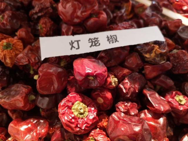 又细又长的干辣椒有哪些，品种繁多适用性广。今天给大家一起分享干辣椒品种