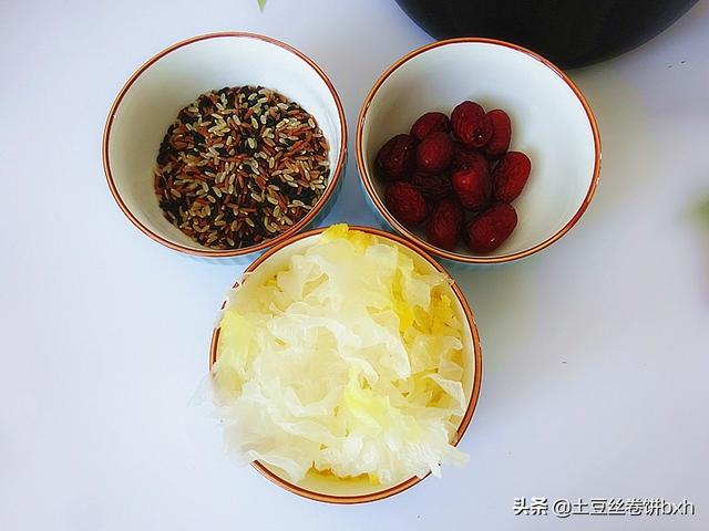 简单的营养粥的做法，营养好吃的粥的做法（早餐粥的7种营养做法）