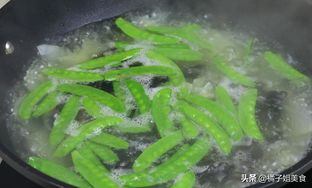 圖片[4]-涼拌紅蘿卜土豆木耳荷蘭豆 脆爽可口 百吃不膩 過年必備解膩菜-起舞食譜網(wǎng)