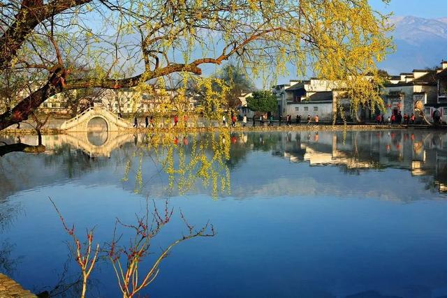 宏村在哪里，安徽宏村在哪里（宏村、西递等旅游景区恢复开放）