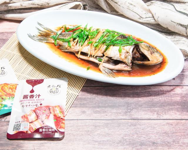 清蒸鲫鱼要蒸多久，清蒸鲫鱼一般蒸多久（做到这点肉质更鲜嫩肥美）