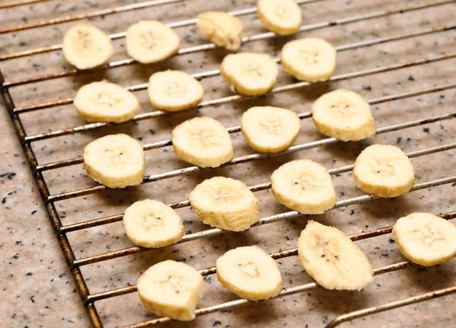 烤箱烘烤水果——香蕉干做法，烤箱烤香蕉干的做法（如何做香蕉干？）