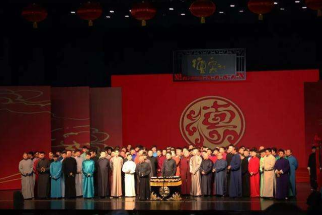 黄子韬学历高吗，黄子韬学历（这些低学历明星或受牵连）