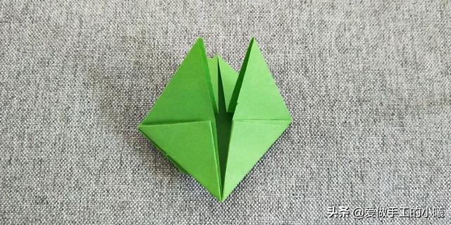 折青蛙怎么折简单又会跳，如何折会弹跳的青蛙（嘴巴会动的青蛙折纸）
